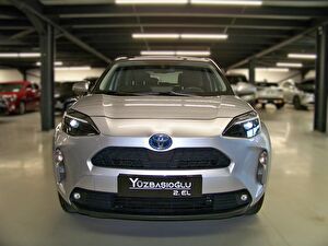 2022 Hybrid Otomatik Toyota Yaris Gümüş Gri Yüzbaşıoğlu