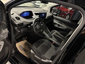 2025 Dizel Otomatik Peugeot Rifter Siyah Yüzbaşıoğlu