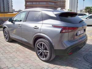 2023 MHEV Otomatik Nissan Qashqai Gri Yüzbaşıoğlu