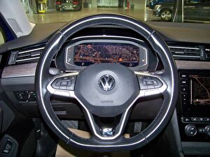2020 Dizel Otomatik Volkswagen Passat Mavi Yüzbaşıoğlu