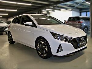 2021 Benzin Otomatik Hyundai i20 Beyaz Yüzbaşıoğlu