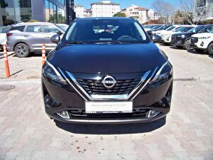 2023 Hybrid Otomatik Nissan Qashqai Siyah Yüzbaşıoğlu Otomotiv Mam. San ve Tic A.Ş.