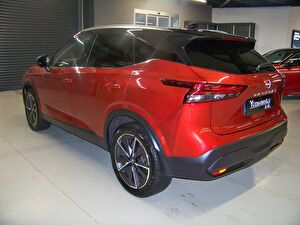 2023 MHEV Otomatik Nissan Qashqai Kırmızı Yüzbaşıoğlu