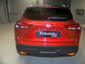 2023 MHEV Otomatik Nissan Qashqai Kırmızı Yüzbaşıoğlu