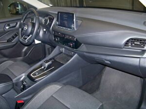 2023 MHEV Otomatik Nissan Qashqai Kırmızı Yüzbaşıoğlu