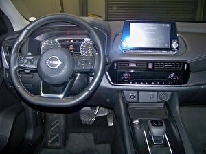2023 MHEV Otomatik Nissan Qashqai Kırmızı Yüzbaşıoğlu