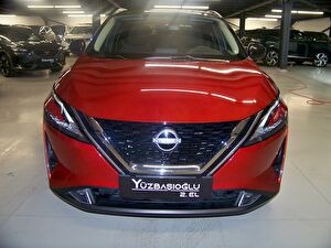 2023 MHEV Otomatik Nissan Qashqai Kırmızı Yüzbaşıoğlu