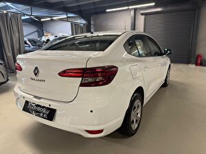 2022 Benzin Otomatik Renault Taliant Beyaz Yüzbaşıoğlu