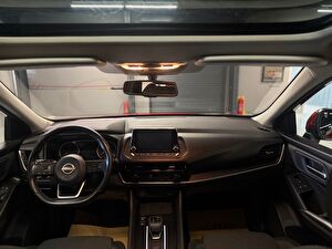 2023 Benzin Otomatik Nissan Qashqai Kırmızı Yüzbaşıoğlu