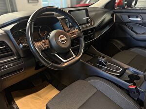 2023 Benzin Otomatik Nissan Qashqai Kırmızı Yüzbaşıoğlu