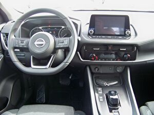 2023 Hybrid Otomatik Nissan Qashqai Siyah Yüzbaşıoğlu