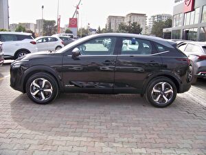 2023 Hybrid Otomatik Nissan Qashqai Siyah Yüzbaşıoğlu