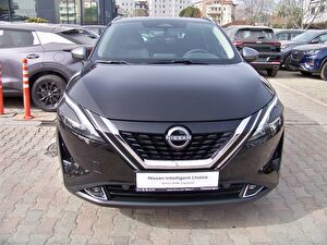 2023 Hybrid Otomatik Nissan Qashqai Siyah Yüzbaşıoğlu