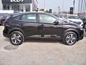 2023 Hybrid Otomatik Nissan Qashqai Siyah Yüzbaşıoğlu