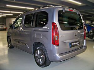 2022 Dizel Otomatik Toyota Proace City Gri Yüzbaşıoğlu