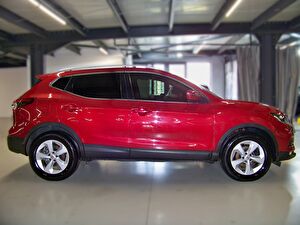 2018 Dizel Manuel Nissan Qashqai Kırmızı Yüzbaşıoğlu