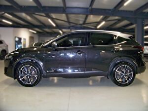 2023 Hybrid Otomatik Nissan Qashqai Siyah Yüzbaşıoğlu