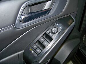 2023 Hybrid Otomatik Nissan Qashqai Siyah Yüzbaşıoğlu
