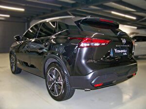 2023 Hybrid Otomatik Nissan Qashqai Siyah Yüzbaşıoğlu