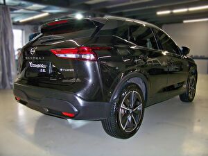 2023 Hybrid Otomatik Nissan Qashqai Siyah Yüzbaşıoğlu