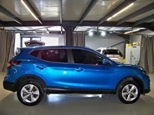 2020 Benzin Otomatik Nissan Qashqai Mavi Yüzbaşıoğlu