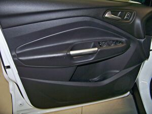 2019 Dizel Otomatik Ford Kuga Beyaz Yüzbaşıoğlu
