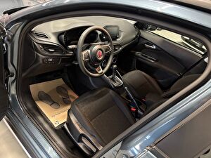 2025 Dizel Otomatik Fiat Egea Mavi Yüzbaşıoğlu