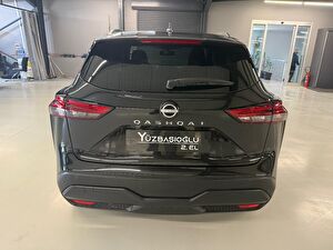 2023 MHEV Otomatik Nissan Qashqai Siyah Yüzbaşıoğlu