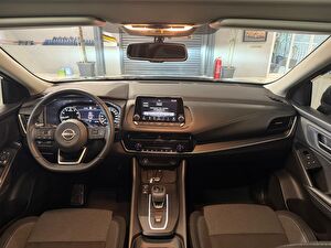 2023 MHEV Otomatik Nissan Qashqai Siyah Yüzbaşıoğlu