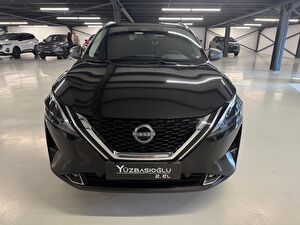 2023 MHEV Otomatik Nissan Qashqai Siyah Yüzbaşıoğlu