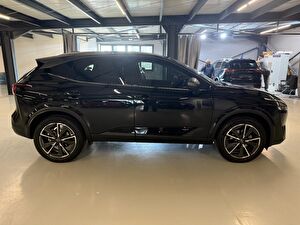 2023 MHEV Otomatik Nissan Qashqai Siyah Yüzbaşıoğlu