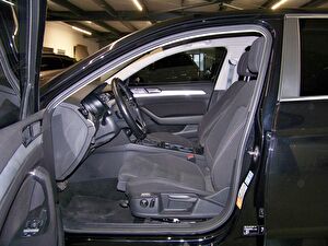 2020 Benzin Otomatik Volkswagen Passat Siyah Yüzbaşıoğlu