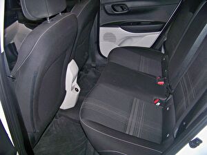 2023 Benzin Otomatik Hyundai Bayon Beyaz Yüzbaşıoğlu