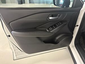 2022 MHEV Otomatik Nissan Qashqai Beyaz Yüzbaşıoğlu