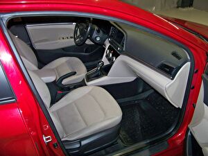 2019 Benzin Otomatik Hyundai Elantra Kırmızı Yüzbaşıoğlu