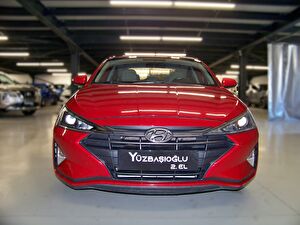 2019 Benzin Otomatik Hyundai Elantra Kırmızı Yüzbaşıoğlu