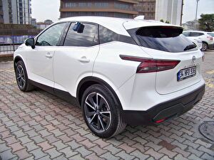 2023 MHEV Otomatik Nissan Qashqai Beyaz Yüzbaşıoğlu