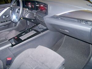 2023 Benzin Otomatik Opel Astra Siyah Yüzbaşıoğlu