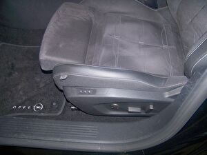 2023 Benzin Otomatik Opel Astra Siyah Yüzbaşıoğlu