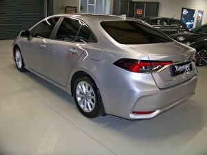 2022 Benzin Otomatik Toyota Corolla Gri Yüzbaşıoğlu