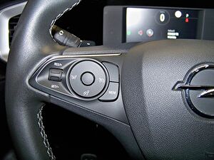2023 Benzin Otomatik Opel Mokka Kırmızı Yüzbaşıoğlu