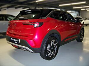 2023 Benzin Otomatik Opel Mokka Kırmızı Yüzbaşıoğlu