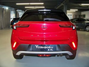 2023 Benzin Otomatik Opel Mokka Kırmızı Yüzbaşıoğlu