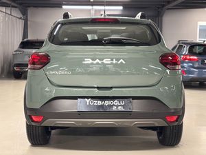 2024 Benzin Otomatik Dacia Sandero Stepway Yeşil Yüzbaşıoğlu