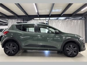2024 Benzin Otomatik Dacia Sandero Stepway Yeşil Yüzbaşıoğlu