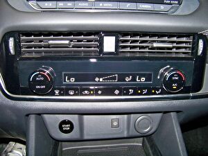 2023 Hybrid Otomatik Nissan Qashqai Gri Yüzbaşıoğlu