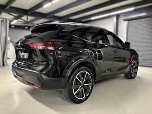 2022 MHEV Otomatik Nissan Qashqai Siyah Yüzbaşıoğlu