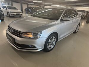 Volkswagen Jetta Sedan Sedan 1.6 TDI Comfortline DSG