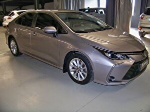 2021 Benzin Otomatik Toyota Corolla Gümüş Gri Yüzbaşıoğlu