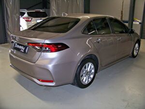 2021 Benzin Otomatik Toyota Corolla Gümüş Gri Yüzbaşıoğlu